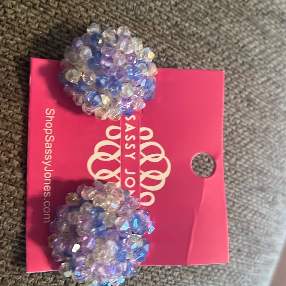 Sassy Jones vintage Malia studs unicorn never used.